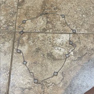 silver kendra scott necklace
